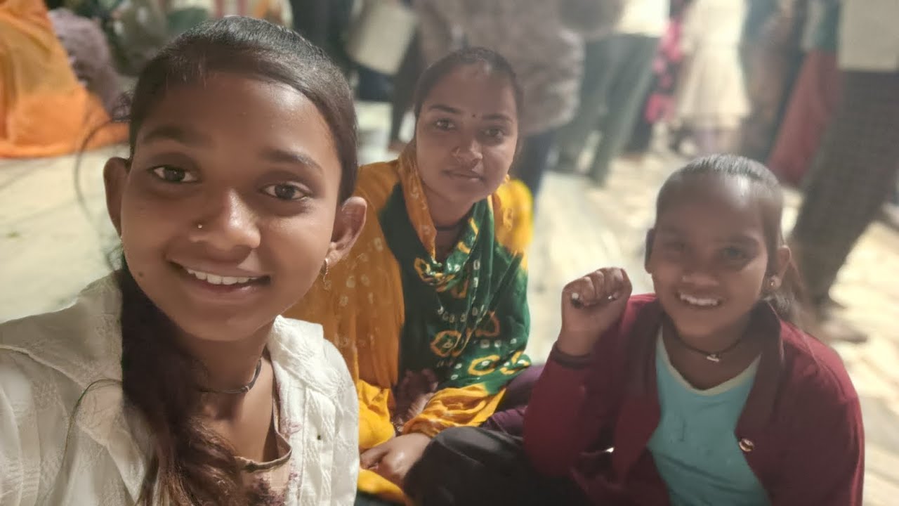 અમારા ઘરે કોણ આવ્યું જોવો હોળી માગવા  વિડીયો જોવો  અમારા દિકરા ને શું આપ્યું