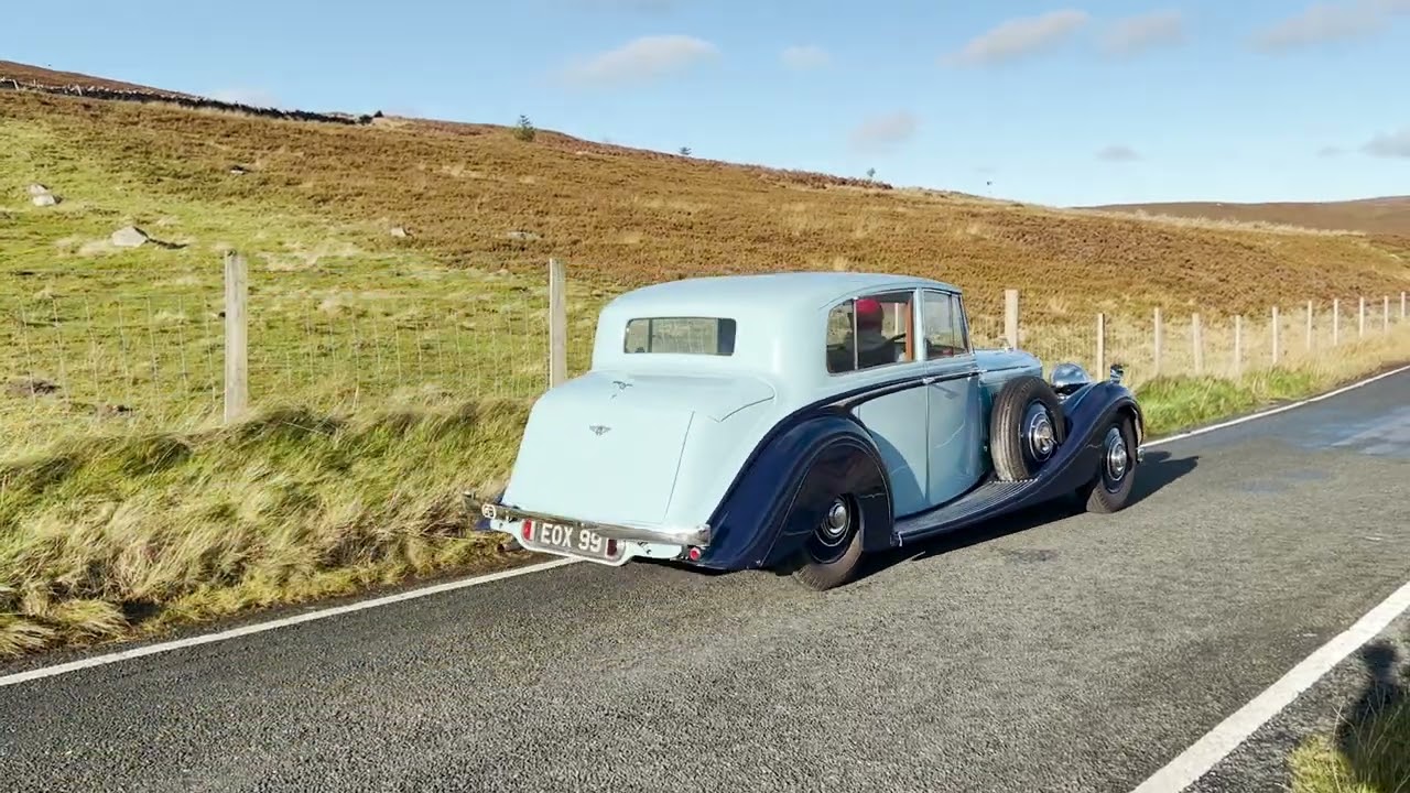 1939 Bentley 4¼ Litre Overdrive 'High Vision' Saloon by H.J.Mulliner [