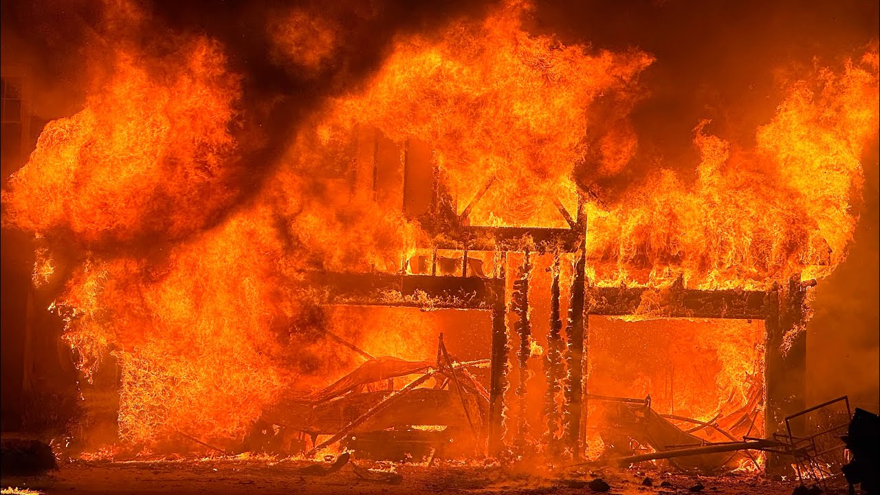 Saginaw Township MI (RESIDENTIAL STRUCTURE FIRE) Scene 