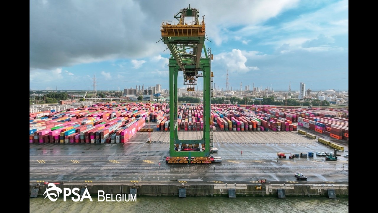 Moving a 2050 Tons STS Container Crane at PSA Noordzee Terminal (Port of Antwerp)