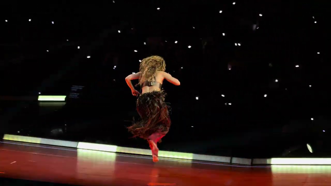 Shakira - Whenever, Wherever (2025-05-22, Little Caesars Arena, Detroit, MI) [4K HDR]