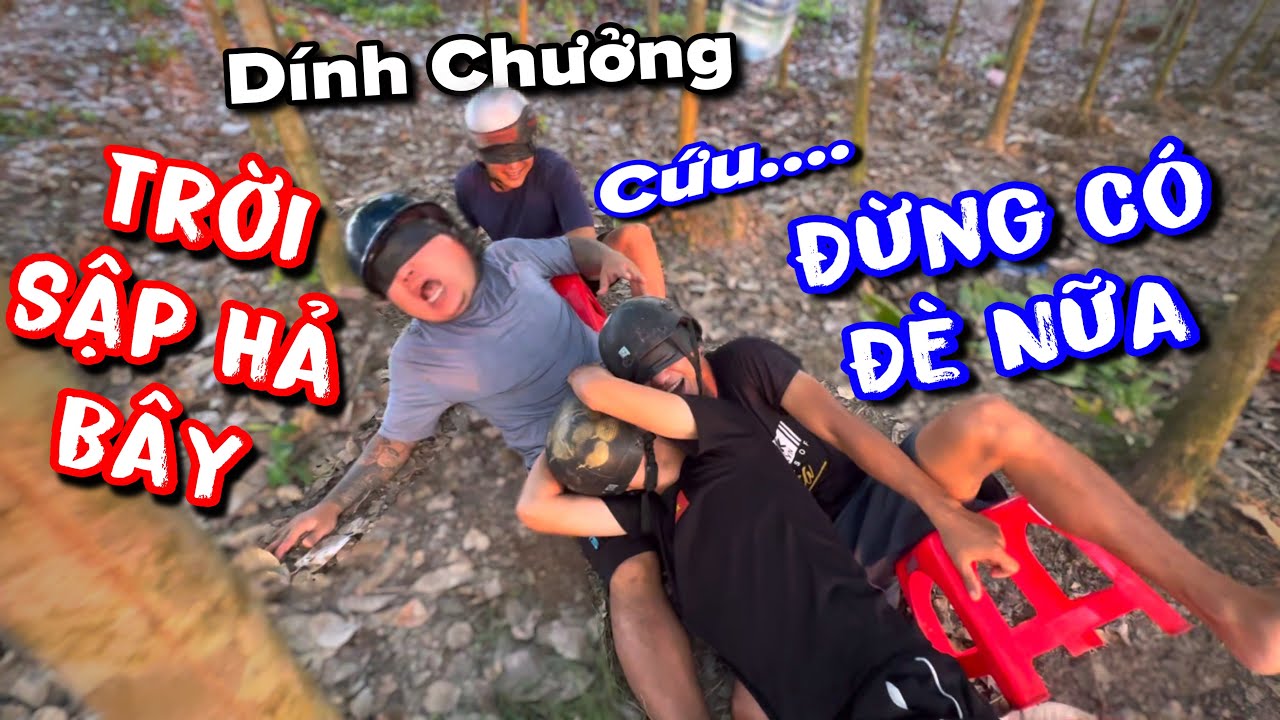 Không thể nhịn cười Thánh Xàm dính chưởng quay phom té ngã ngữa khi chơi phản xạ theo ý thức 