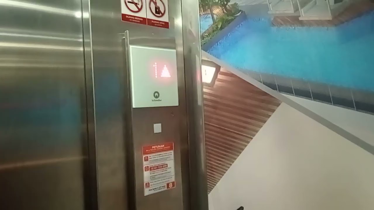 Schindler 3300AP Traction elevator at Nagoya hill mall Batam center 