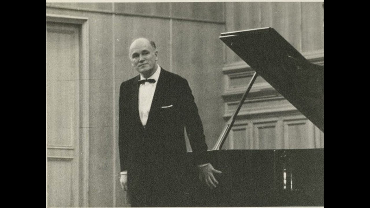 Sviatoslav Richter plays Scriabin Sonata no 7   1964