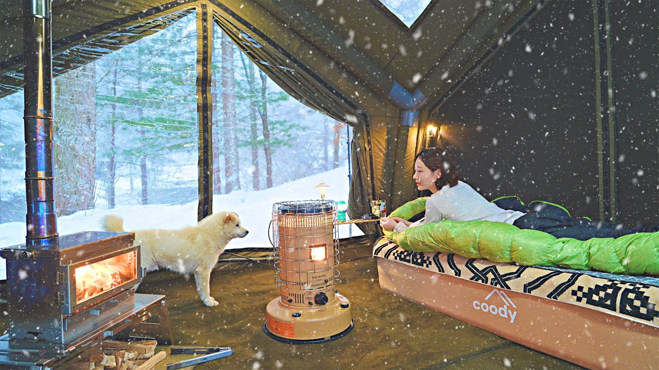 ❄️눈 내리는 숲 속, 모르는 강아지랑 단둘이 1박2일 캠핑하고 정들어버렸다...｜솔로캠핑｜마지막 설중캠핑