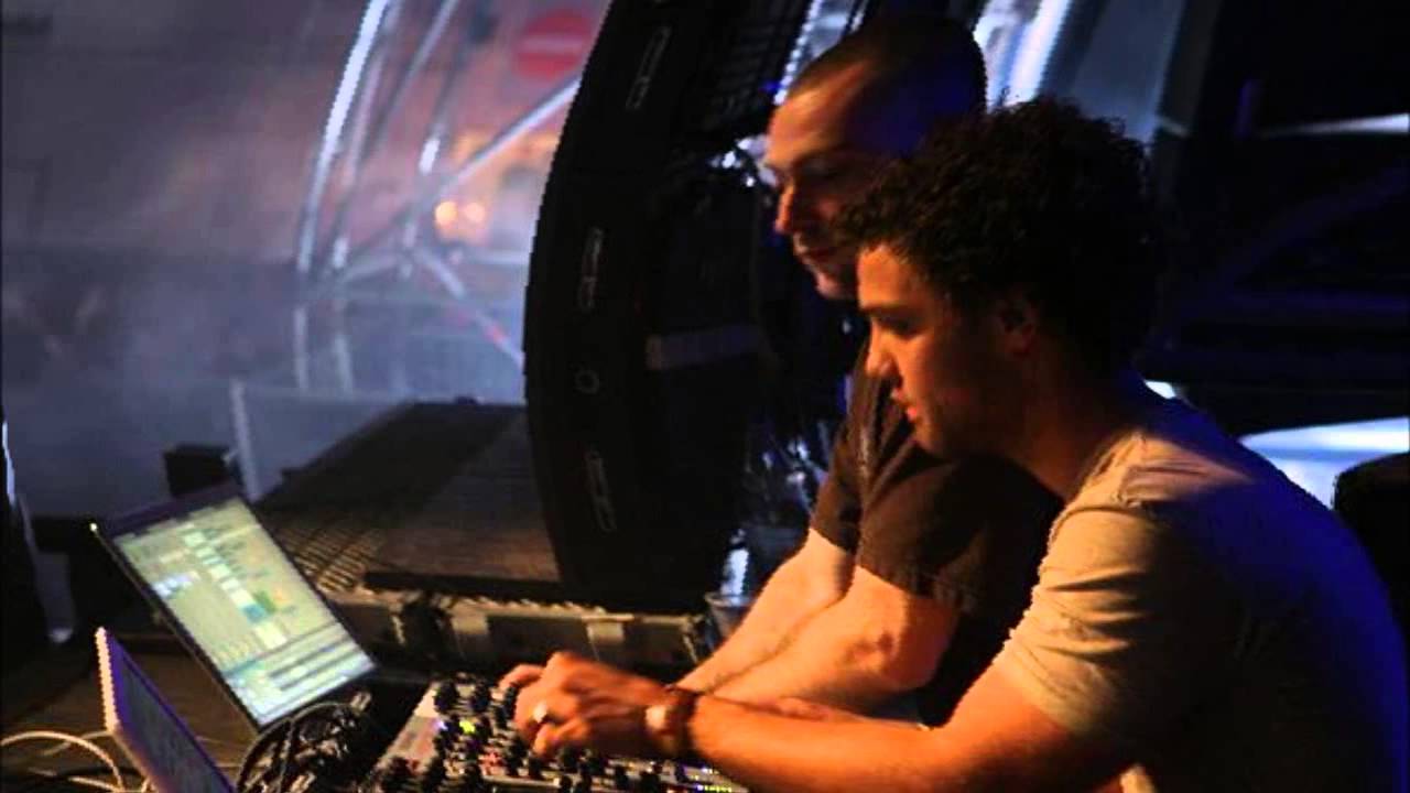 Radial @ Deflect, Utrecht, Netherlands, 04-11-2006