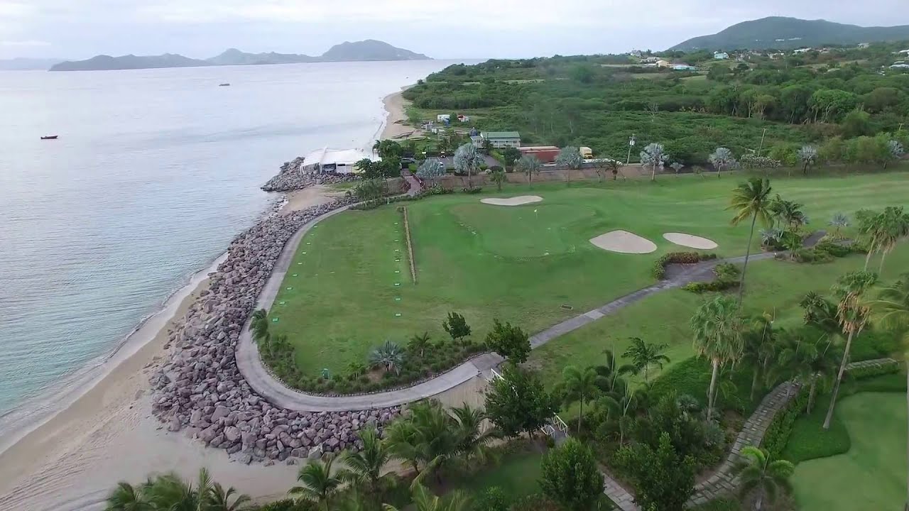 Pinneys Beach, Nevis