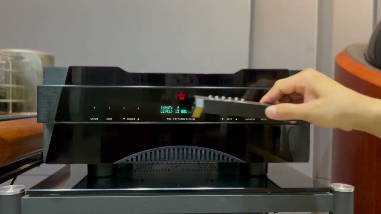 Ampli Hiend Gryphon Diablo 250 ! Hàng lướt giá siêu tốt. Các Bác quan tâm lh (0911886266)