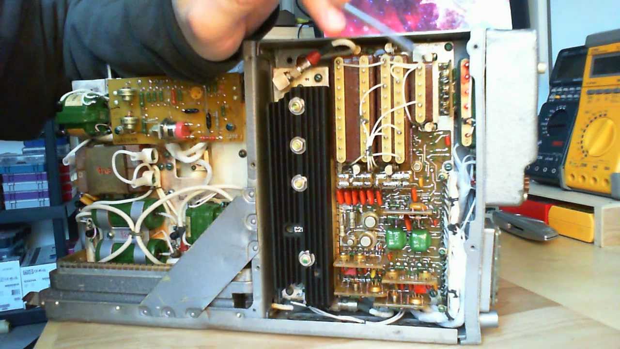 Soviet avionics: A-321 radio emitter module, with teardown