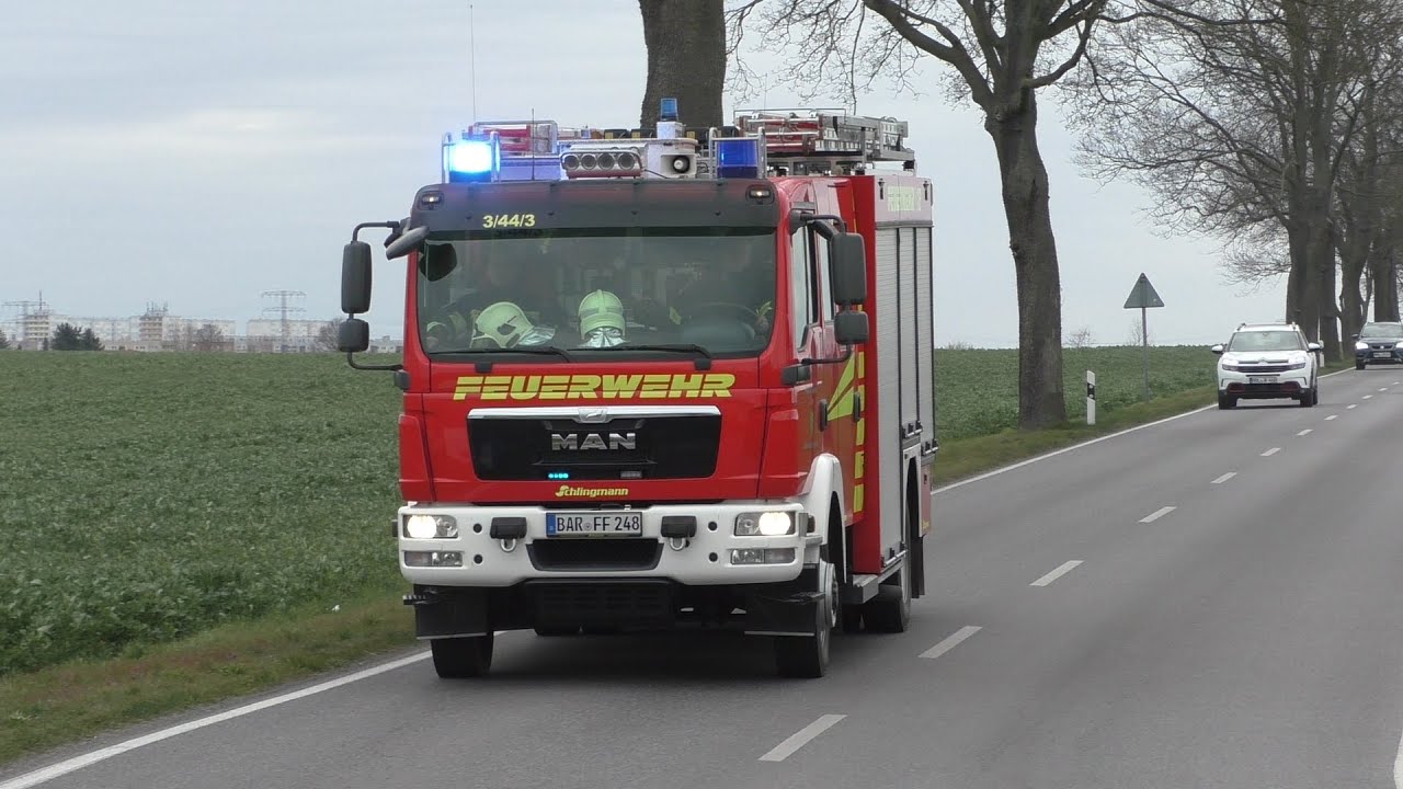 [Gespaltener Baum] Einsatzfahrten zum H:Klein || FF Mehrow + FF Eiche (Gemeinde Ahrensfelde)