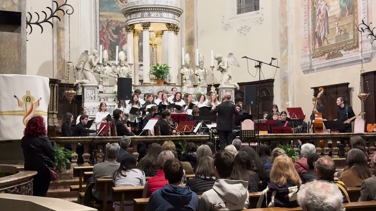 Queen: Medley Greatest Hits (excerpt) - Corestra Liceo Lugano 2 & Liceo Mendrisio - LIVE 2024