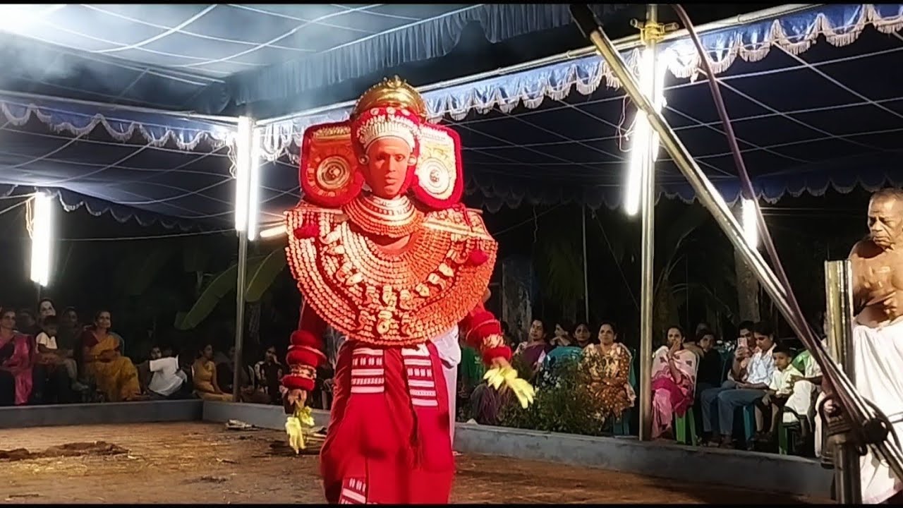 മയ്യൽ ശ്രീ എരോത്ത് വീട് തറവാട് | കളിയാട്ടം 2025 | Part - 3