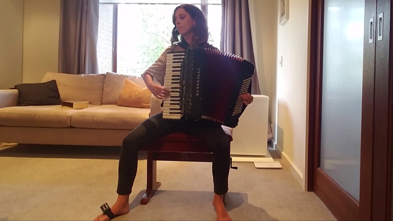 [Accordion and Percussion] Ajsino Oro - Macedonian Dance to Albanian Kosovar music