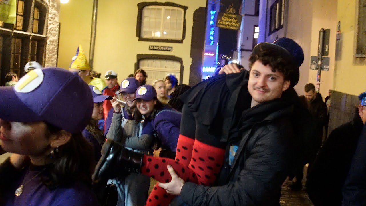Cologne Carnival 2023 - Night Walking Tour - Costumes and Festivities in The City