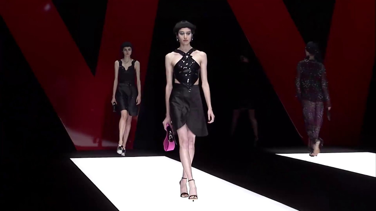 Giorgio Armani - 2018 Spring/Summer Womenswear Fashion Show