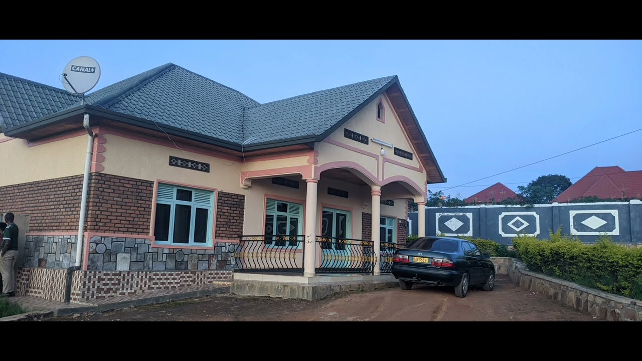 Inzu zgurishwa kubiciro byiza mumugi i Nyamata hafi y'umugi wa Kigali.Tel:(+250)785010312/0790662236