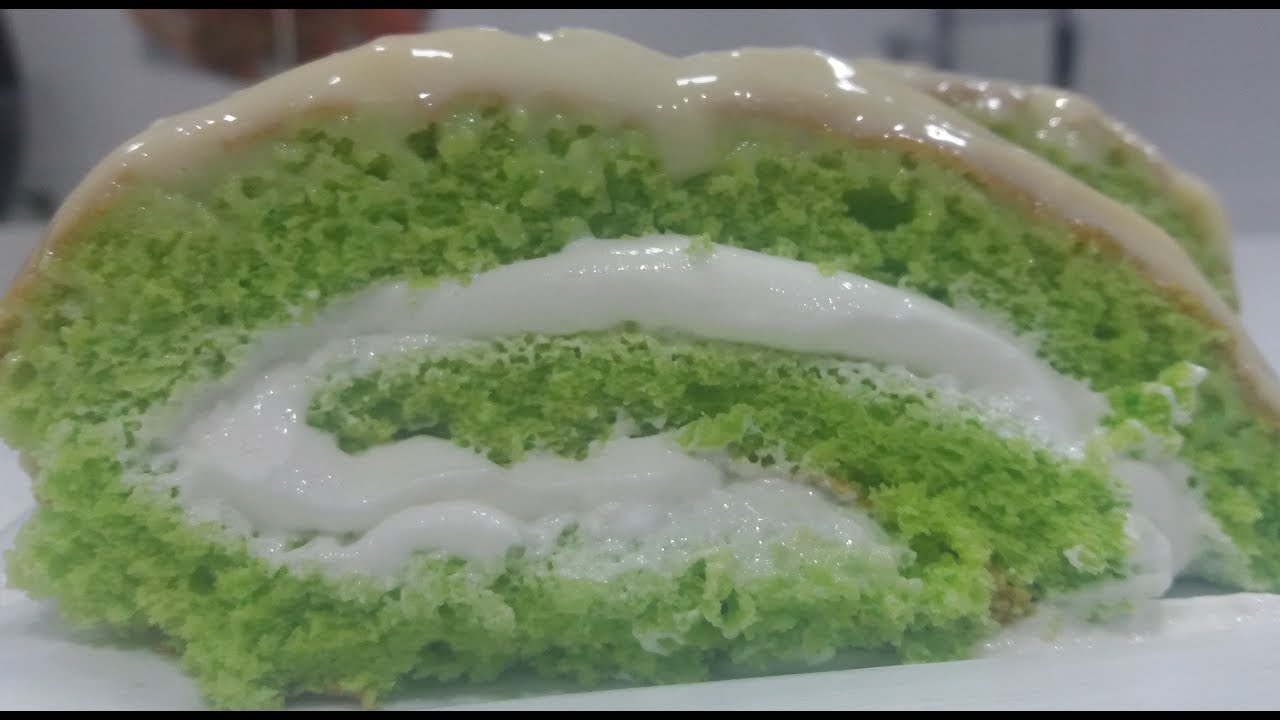 ROCAMBOLE VERDE DE LIM&Atilde;O COM RECHEIO 4 LEITES E COBERTURA DELICIOSA DE LIM&Atilde;O
