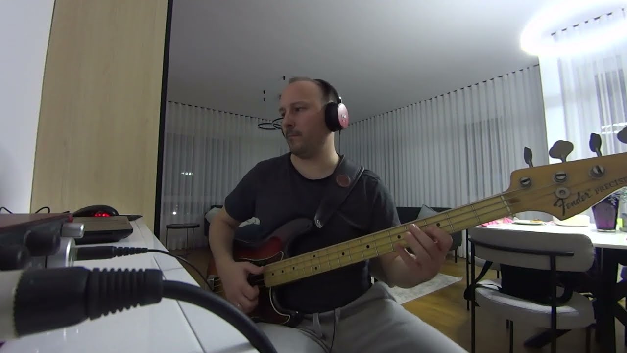 Regata - Andrea (Bass Cover)