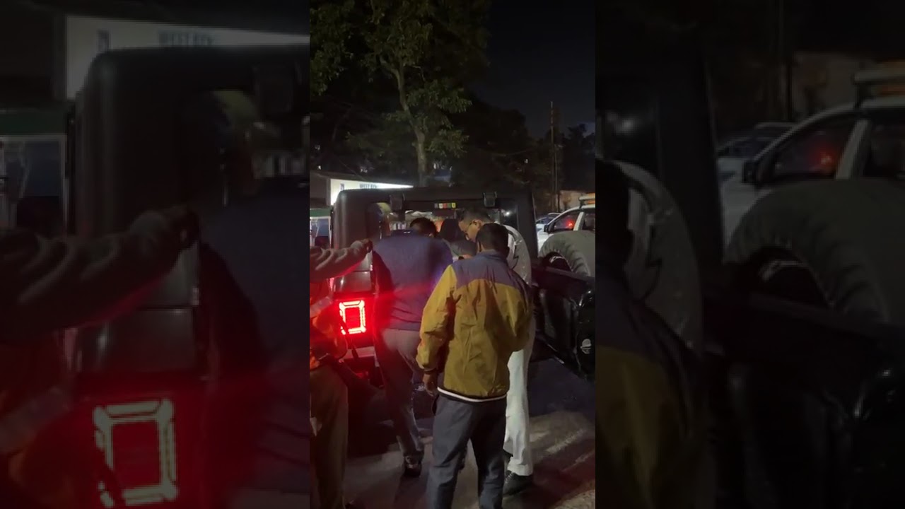 আজ দিল্লির বুকে যে বিষ্ফোরণ ঘটে গিয়েছে তার দৃশ্য।
