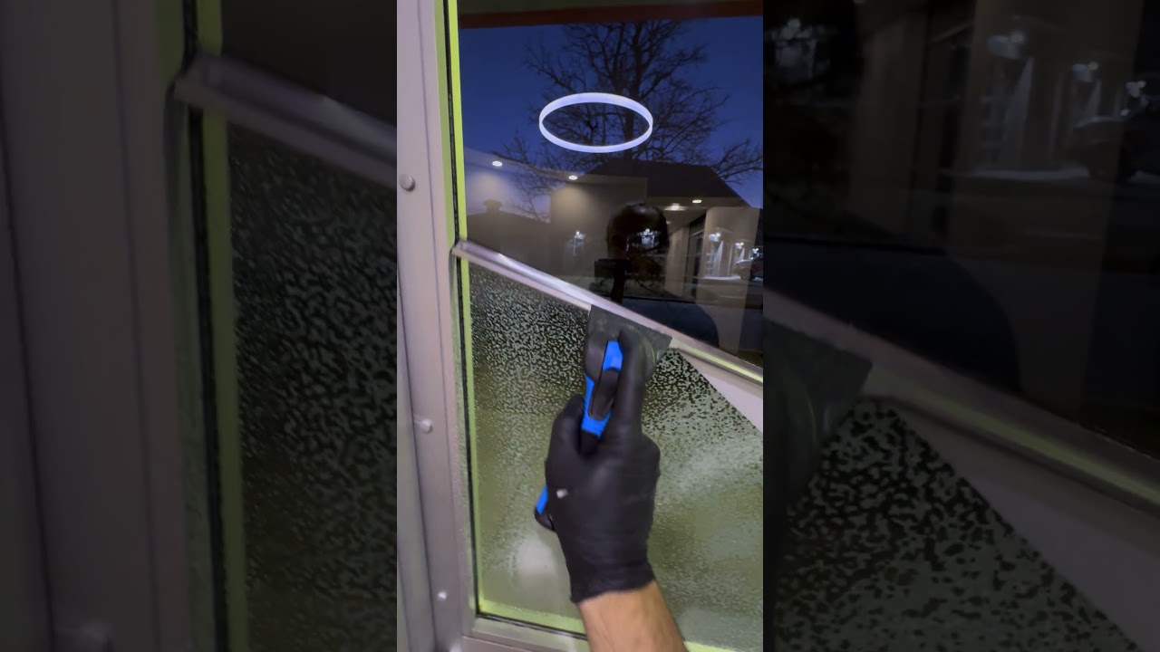 12 Seconds of Satisfaction, Window Cleaning