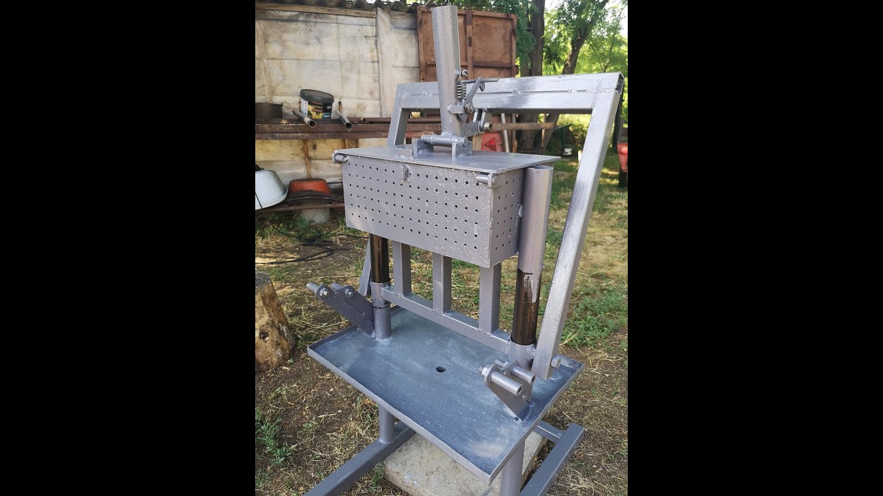Papírbrikett préselés / Paper briquette pressing 2022