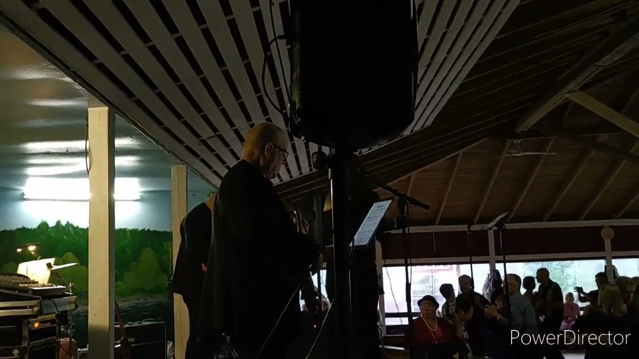 Aino Niemi, Kallioniemen tanssilavakauden päättäjäiset