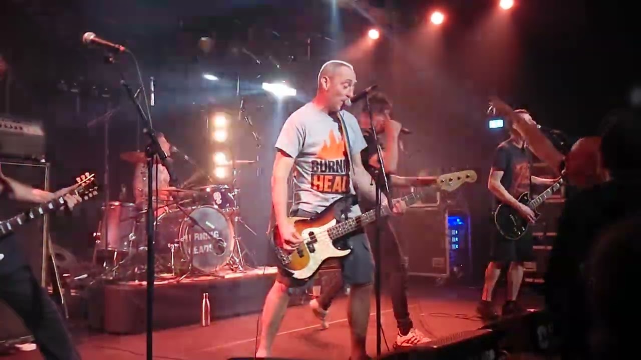 concert burning heads rochefort 10 01 26