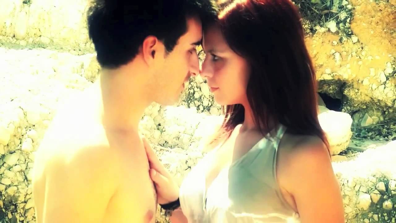 Nikos Vlachos feat. Maera Papala - Ise Ena Kyma - 2012