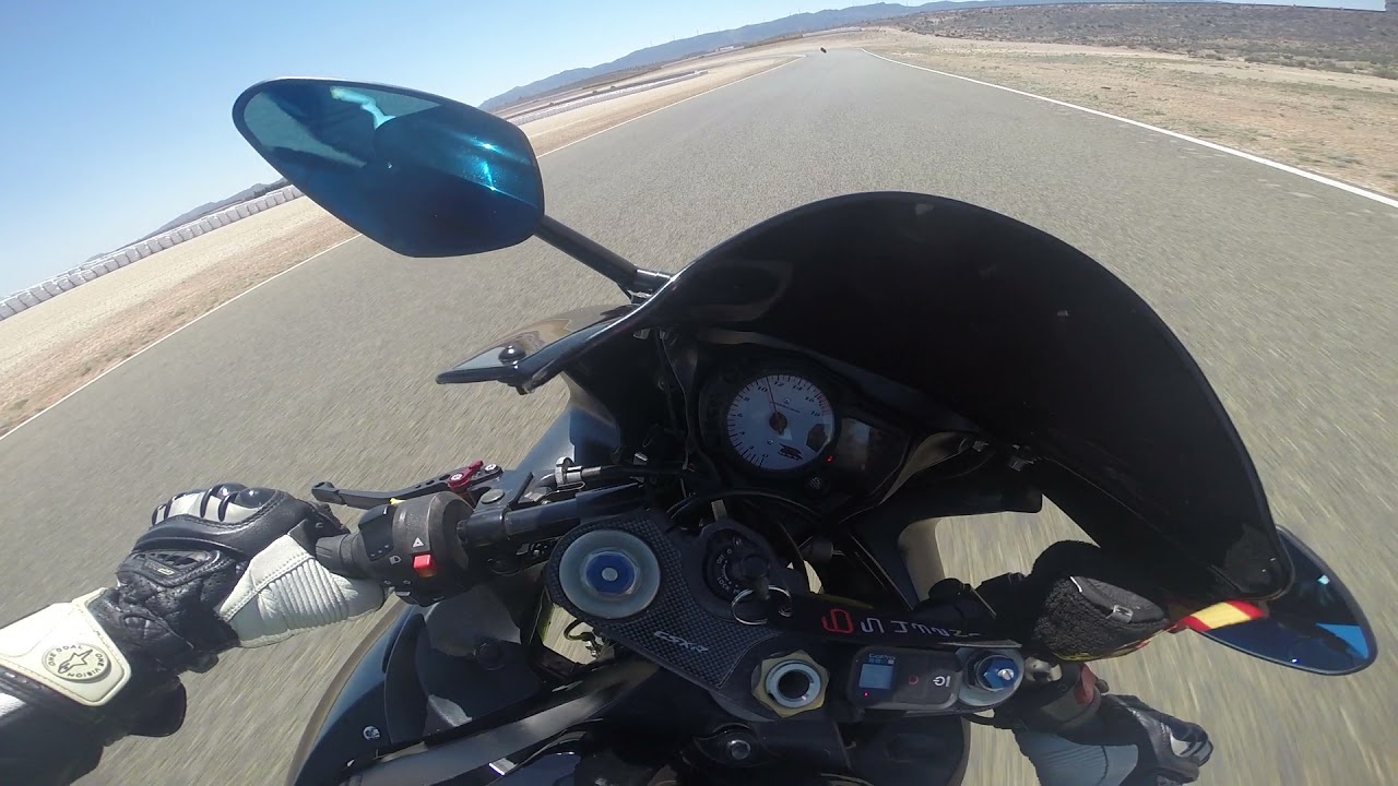 primeras vueltas al circuito de Tabernas ( Almería )