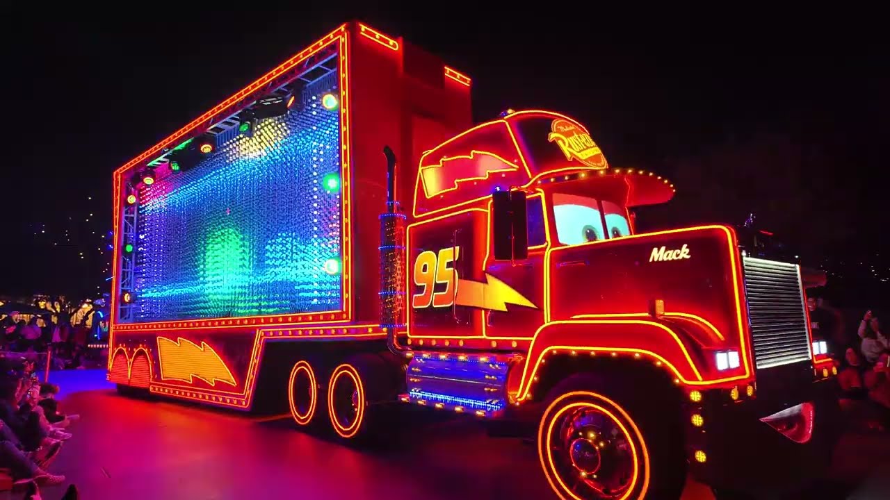 Disneyland’s Paint the Night Parade 2025