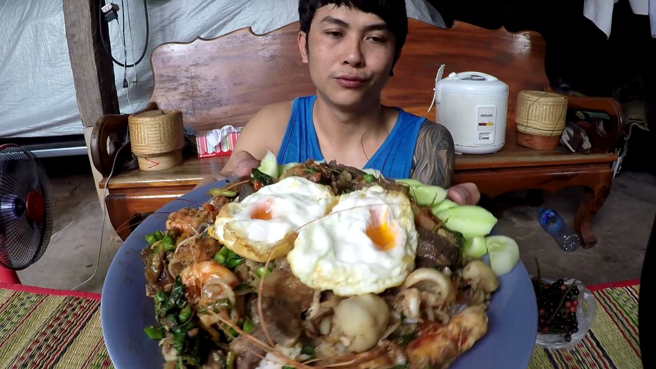 กะเพรากุ้ง+ปลาหมีก+เนื้อเปื่อย