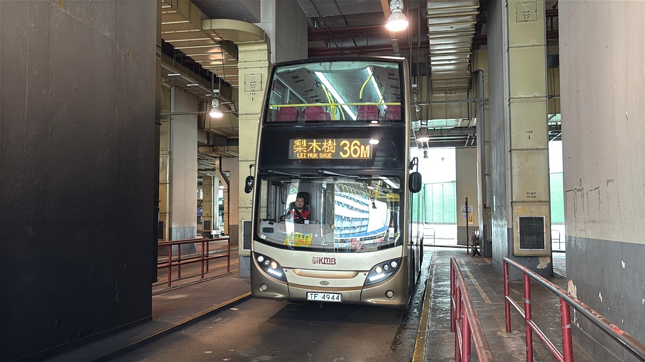 (梨木樹接駁鐵路)九巴 TF4944@36M 葵芳站至梨木樹