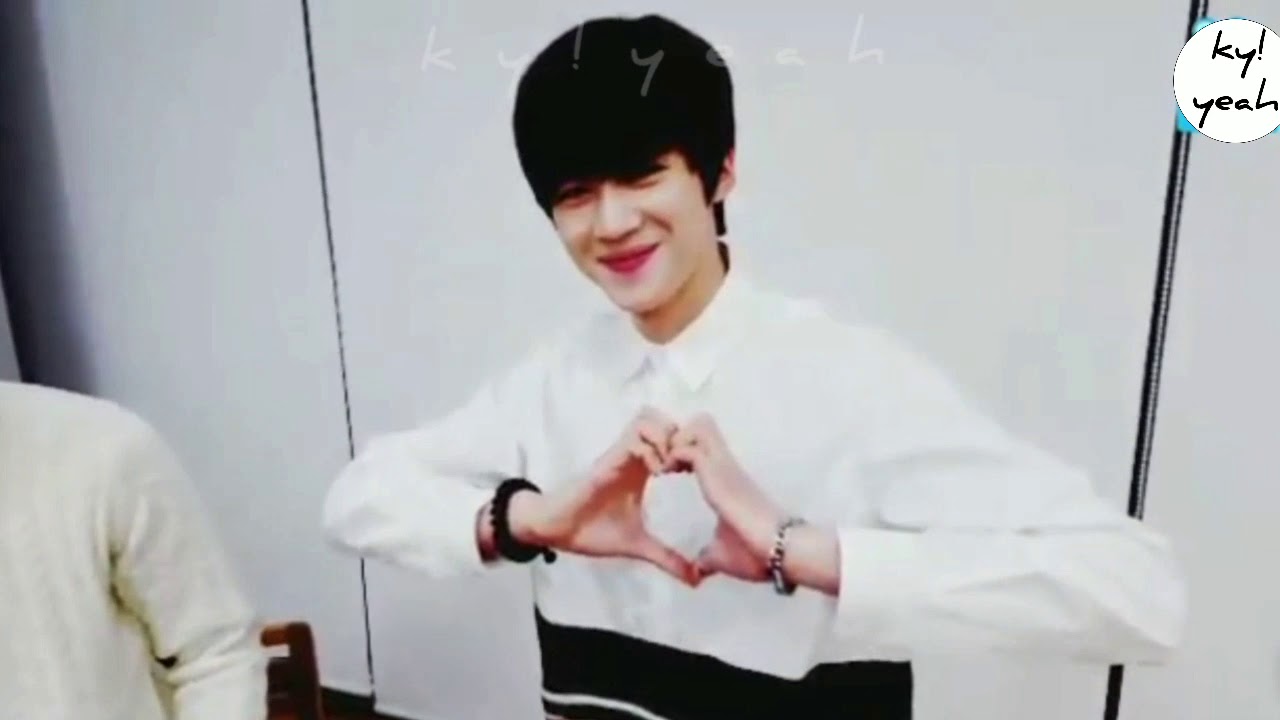 [Vlive/ENG] PENTAGON 1st Vlive Cute and Funny Moments