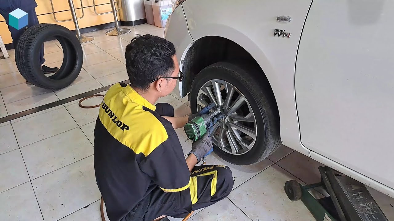 Cara Mengganti Ban Mobil Yaris | Toyota | New Prodi Ban