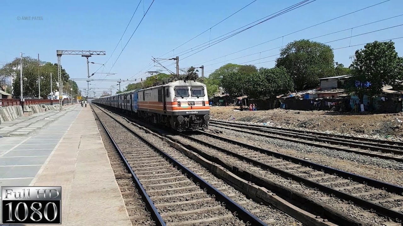 No. 1 Delayed Train of Western Railway | Odd Train at Odd Time with Odd Locomotive - Avadh Express