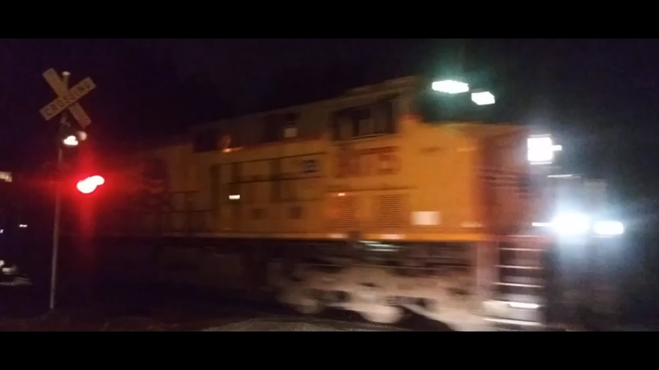UP 8075 leads a nighttime UP OCSNU in Mt. Vernon Illinois (HEADPHONE WARNING)