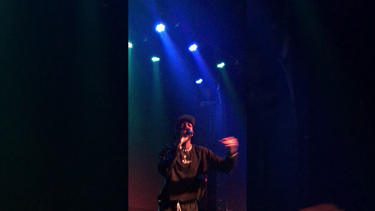 Brent Faiyaz - Talk 2 U live performance