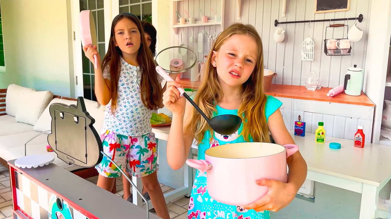 Nastya et ses amis jouent avec des jouets de cuisine - Compilation de vid&eacute;os pour enfants