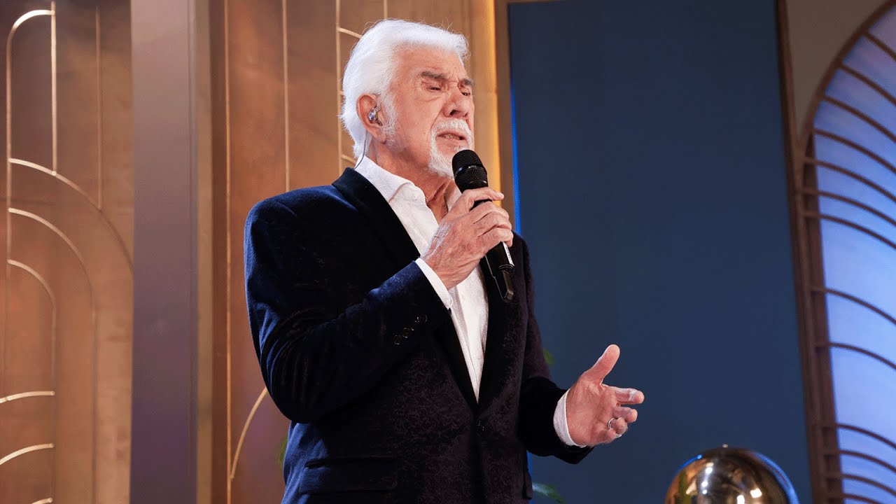 Raúl Lavié cantó 