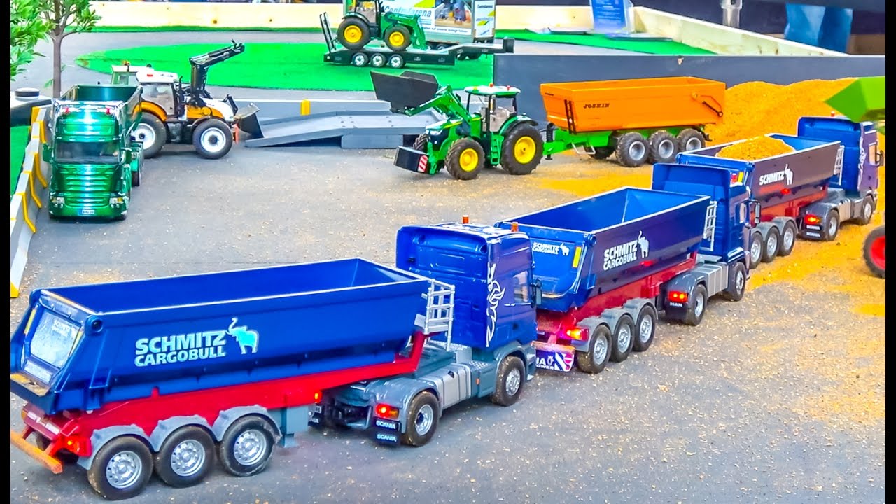 RC trucks & tractors in ACTION on a cool display! SCANIA & much more!