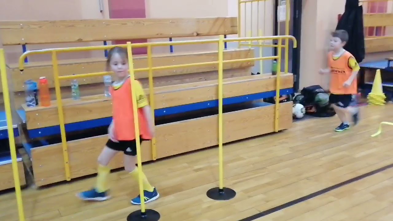 TRENING PIŁKI NOŻNEJ 7 LATKÓW w Pomorskiej Akademii Piłkarskiej 
