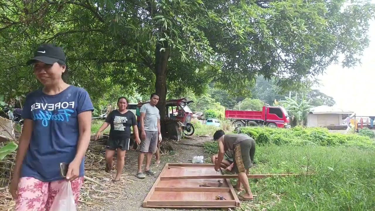 Day 3/ Bayanihan sa paggawa ng Footbridge sa aming purok