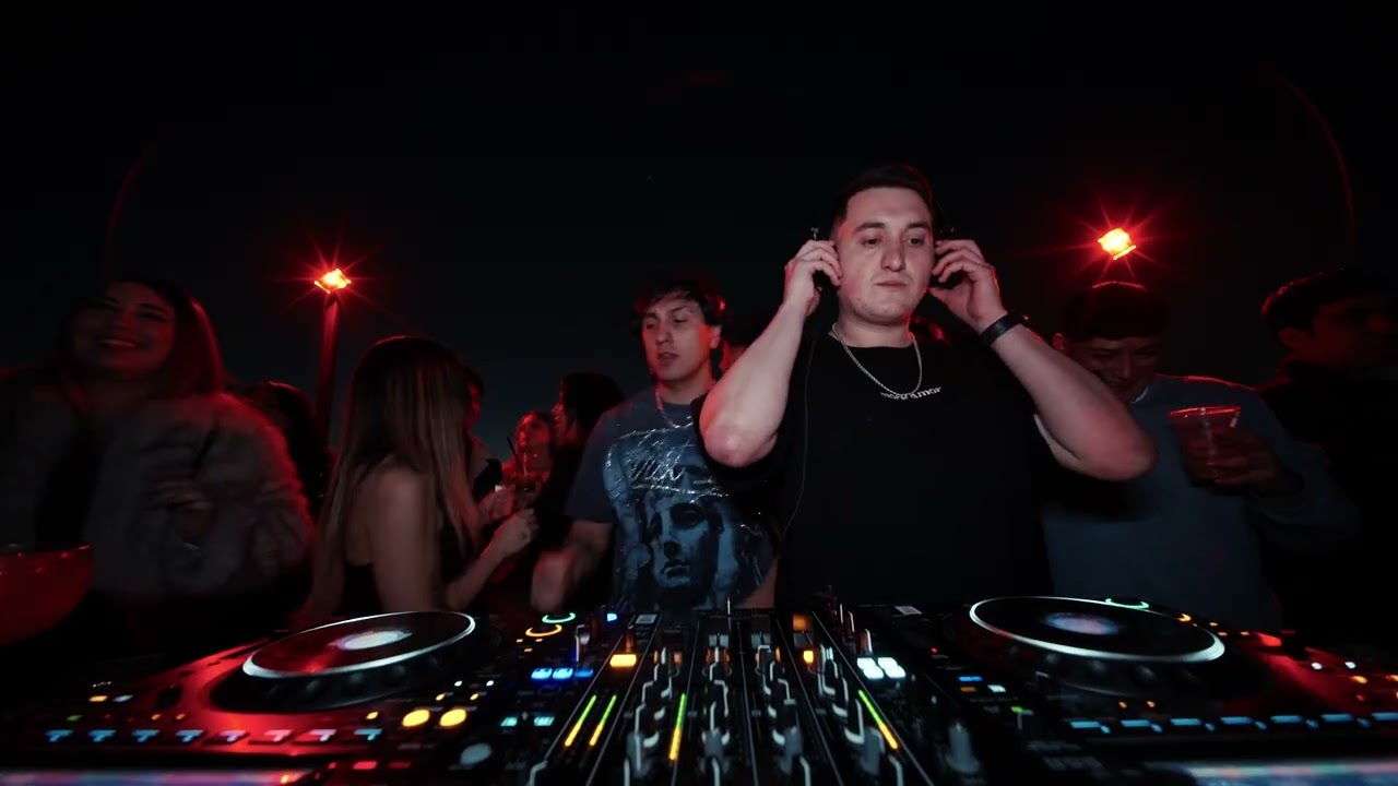 Present #005/ BASTY AARON B2B RENZO BOTTARO - live Set Private at the Terrace with friends