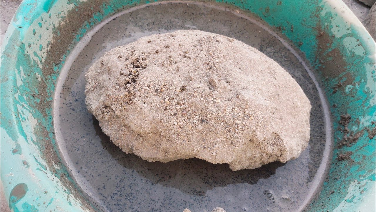 Asmr | Huge chunks | Gritty sand cement  crumbling  in lots of  water 💦 | SAASMR |