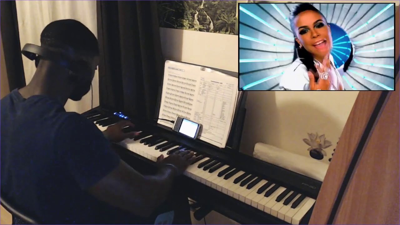 Aaliyah - More than a woman (piano cover)
