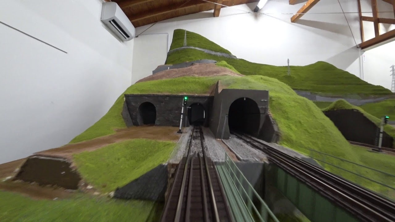 鉄道模型レイアウト前面展望
