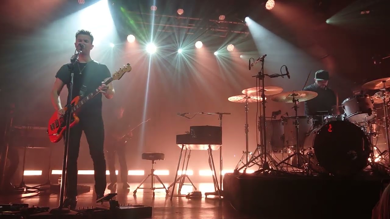 Royal Blood - Waves - Live Debut - 31.08.23 - London - Electric Ballroom