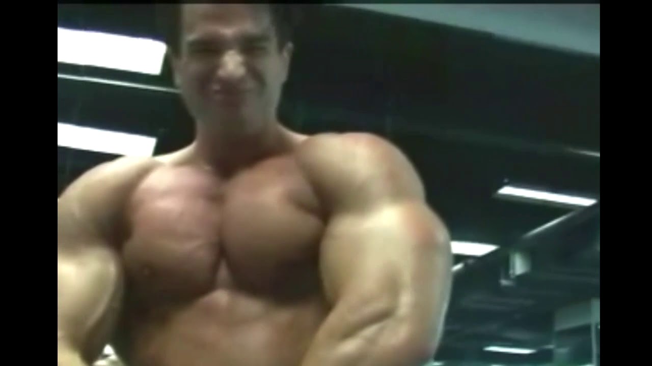 Sagi Kalev is a Muscle god 2