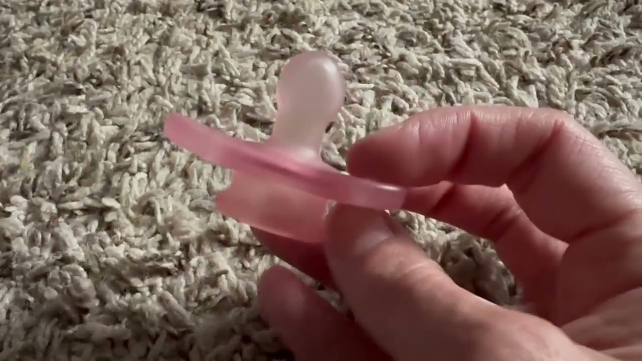 Chicco PhysioForma 100% Soft Silicone Mini One Piece Pacifier for Babies Aged 0-2 Months