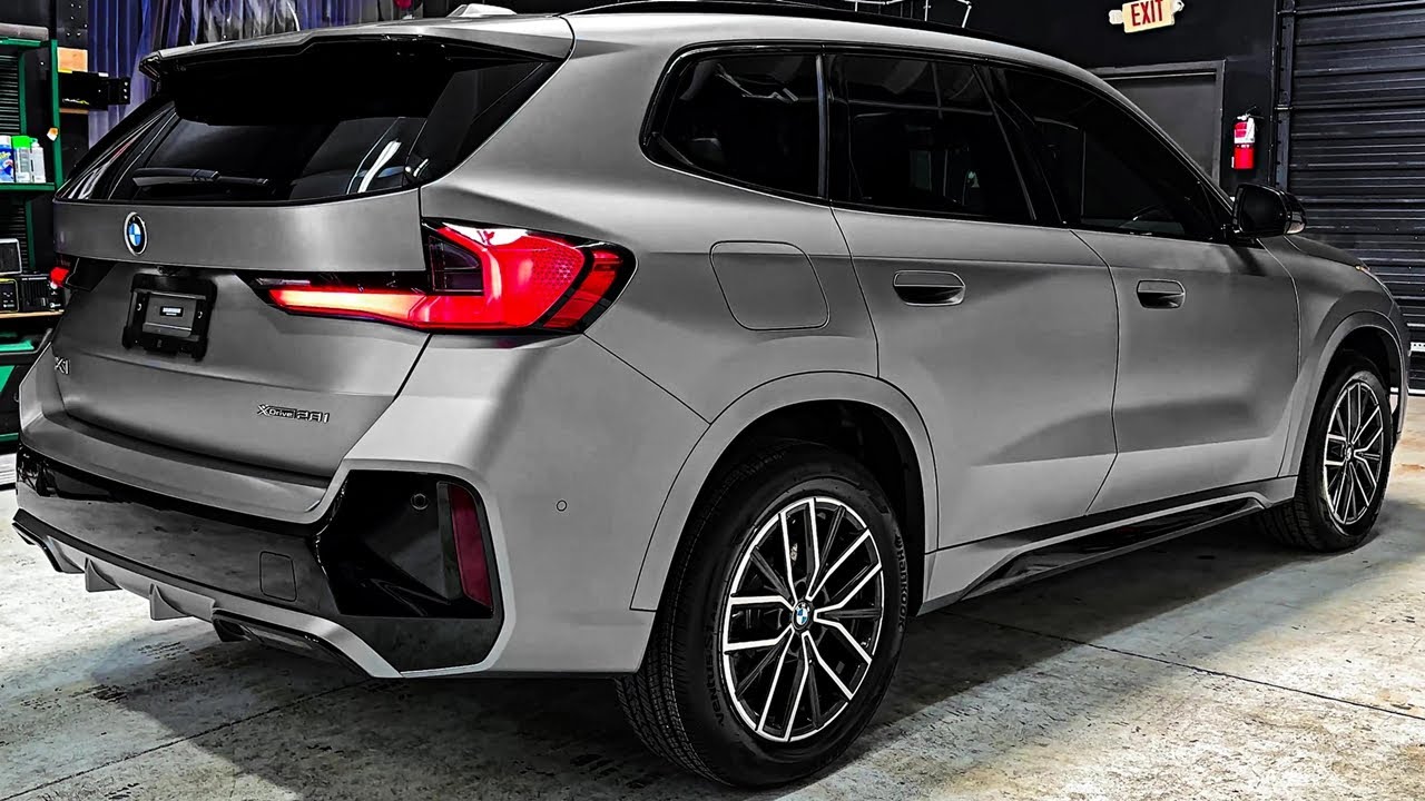 BMW X1 (2023) - милый маленький внедорожник!
